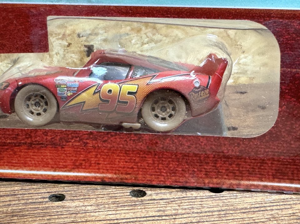 DIRT TRACK LIGHTNING MCQUEEN LOOK EYES CHANGE 2010 NS版