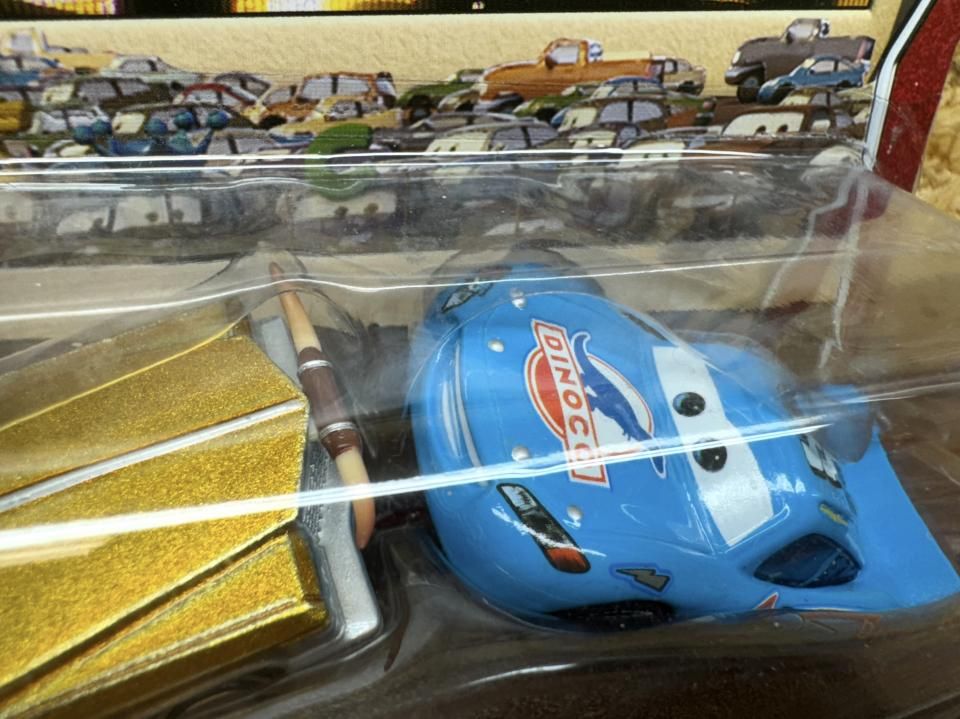米マテル製 Cars テックス ダイノコ /1st RUN初回出荷分 ダイナコ石油のオーナーのテックス。さすがダイナコの社長。ぎん