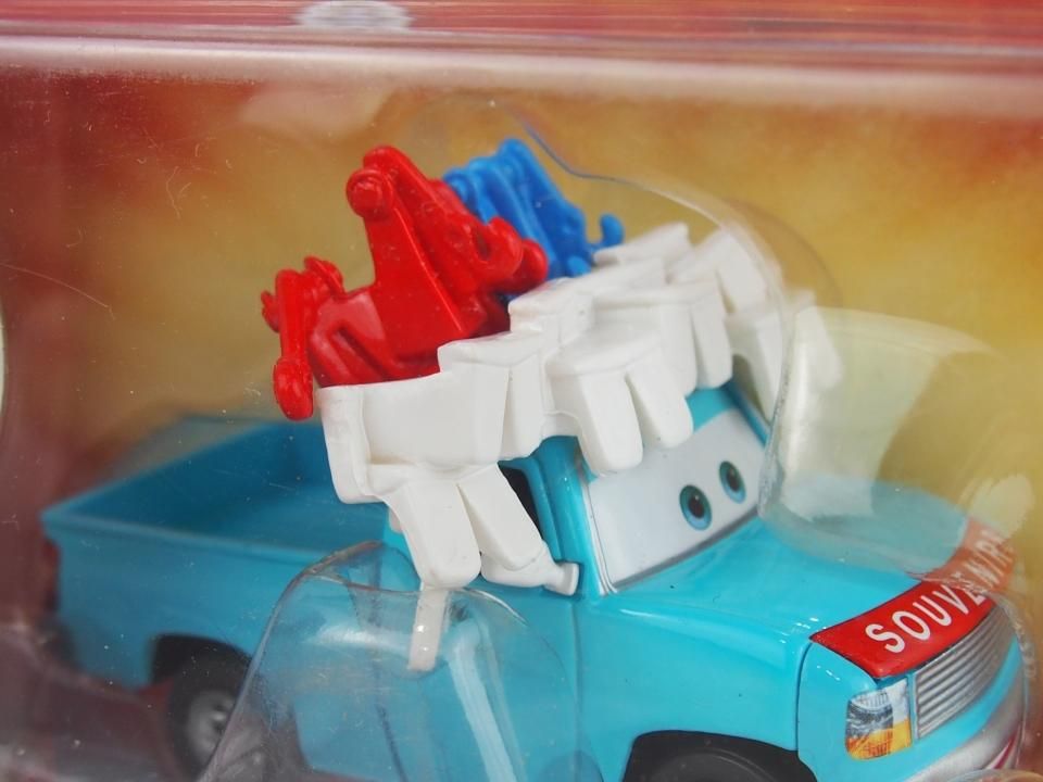 カーズ　マテル　BUCK THE TOOTH VENDOR Mattel Buck the Buck Tooth Vendor Maters Tall Tales Toons