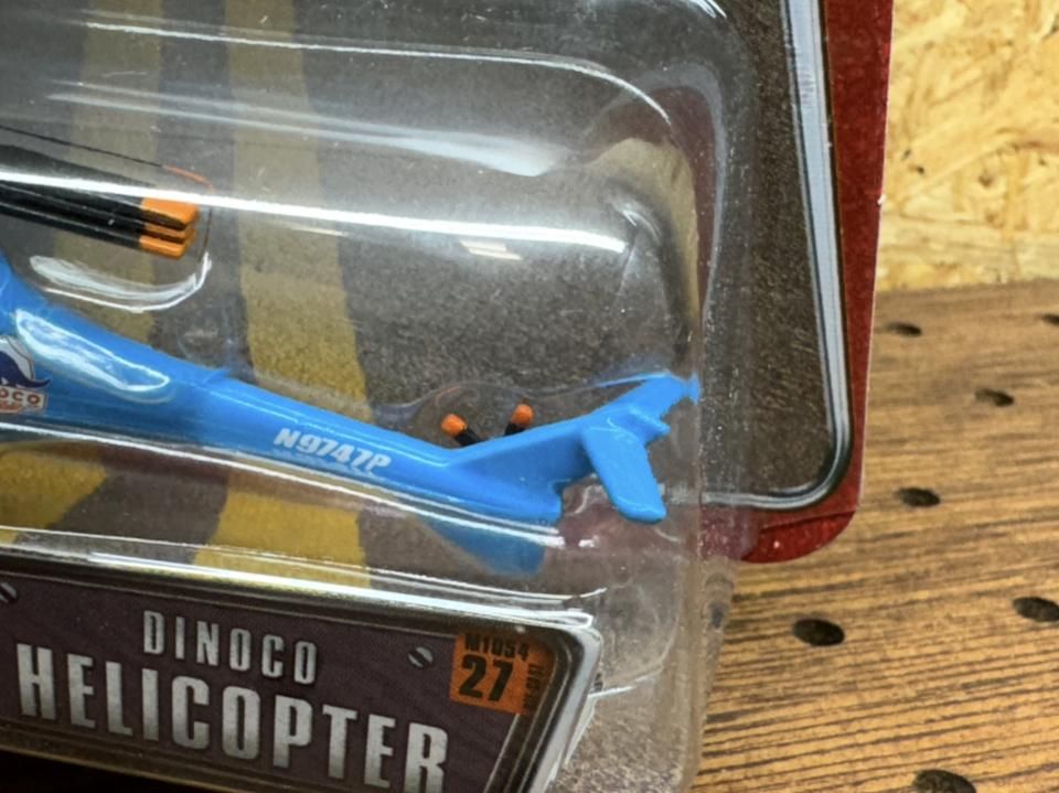 新品未使用　ピオヌンナル　モアナミニ　ターコイズ　新色 再販前モデルのDINOCO ヘリコプターTHE WORLD OF CARS版