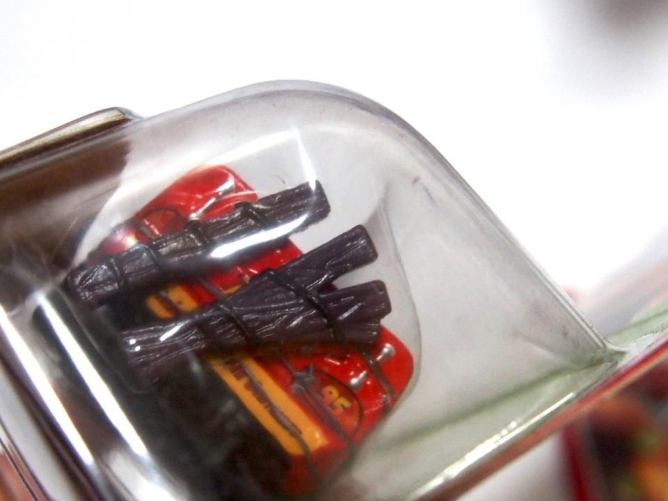 カーズ、マテル、ミニカー、スピンアウト　ライトニング・マックイーン SPIN OUT LIGHTNING MCQUEEN