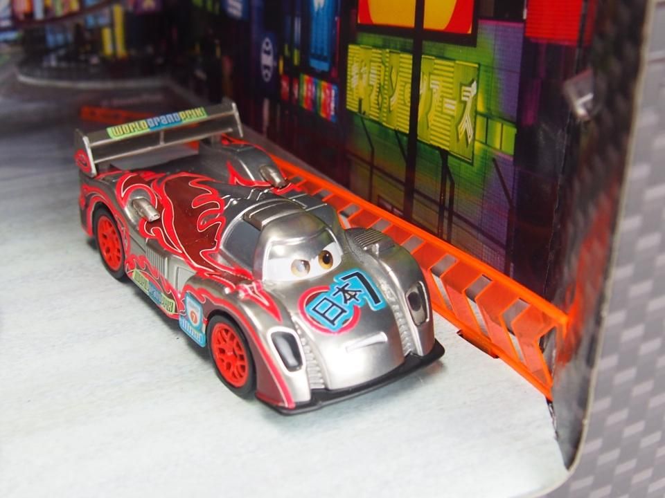 国内外の人気が集結 NEON RACERS SPECIAL EDITION 2014 COMIC CON 限定 人形