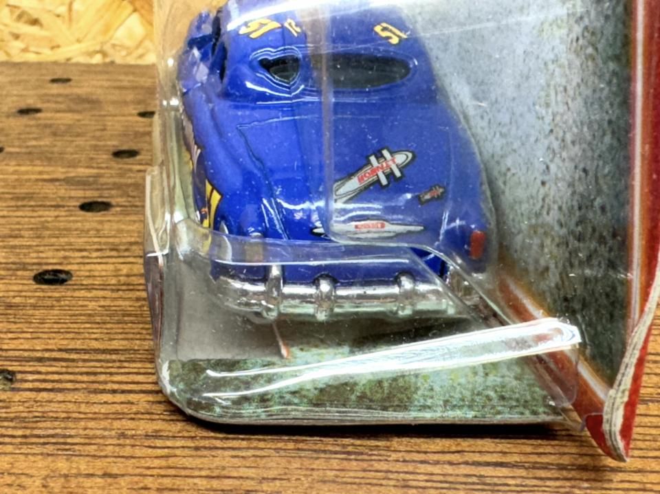 カーズ トミカ C-8 ドック・ハドソン ファビュラスタイプ