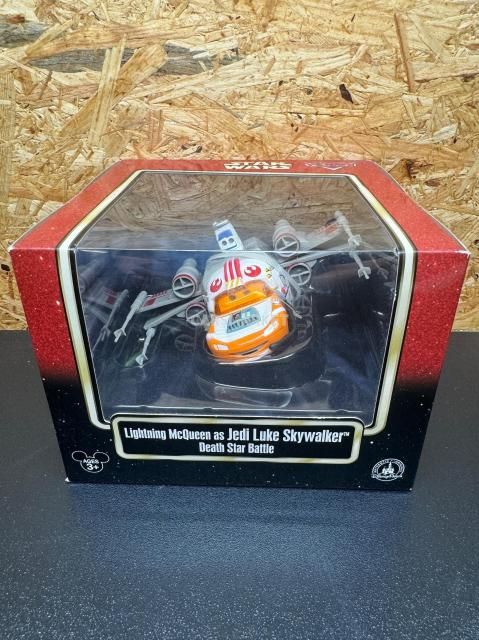 2015ǯ ȥΥܥߥ˥ Lightning McQueen as Jedi Luke Skywalker Death Star Battle