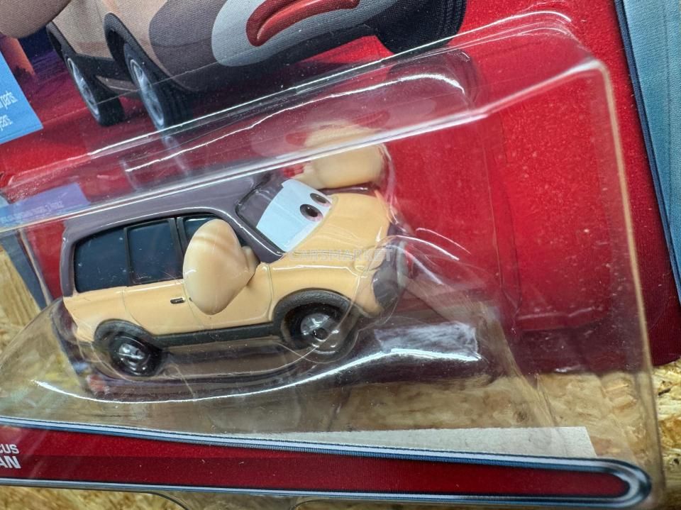 2015年版のスーパーチェイス、サーカスバンが入荷しましたよ