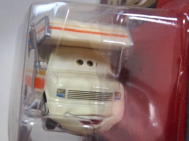 ピストンカップで登場した、かわいいキャンピングカーピストン