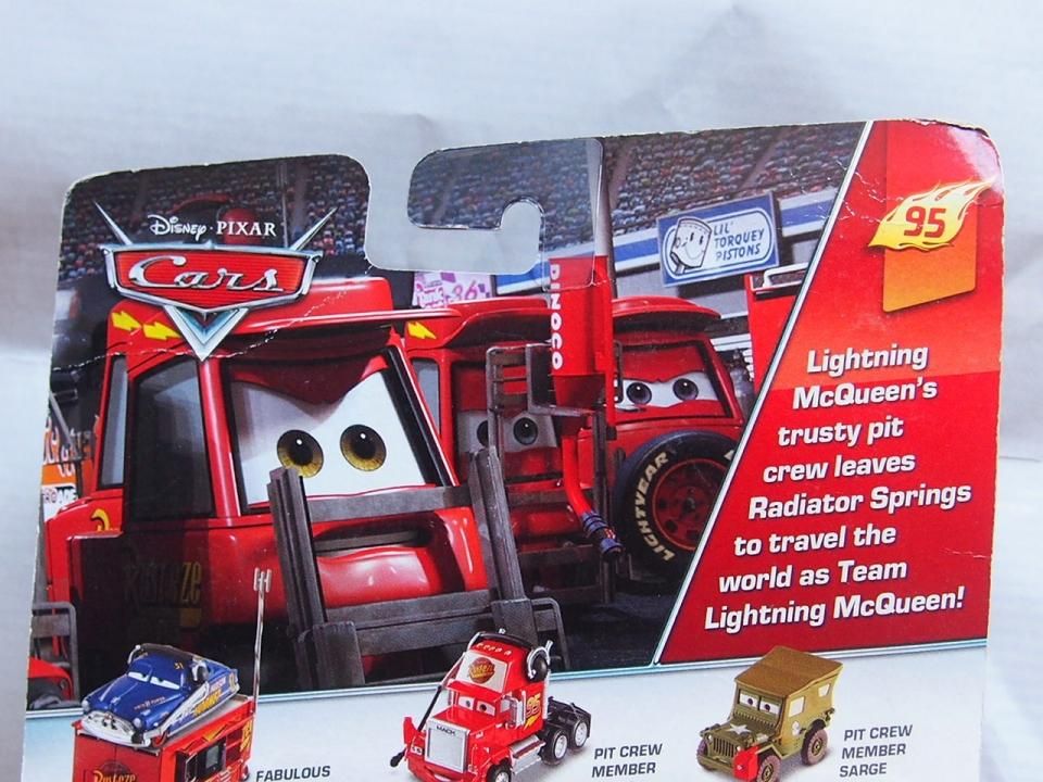 たまらなくカッコいい。。。ピストンカップ王座決定戦のシーンを再現