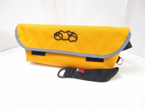 メッセンジャーバッグ - sts-bags