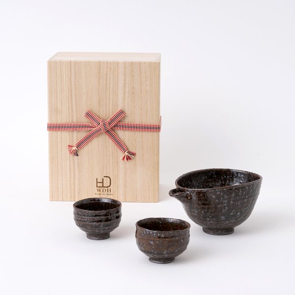 信楽焼 酒器片口 ぐい呑 2個セット | 茶 - こしらゑ by WDH | 【公式通販】和雑貨の贈り物