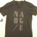 <img class='new_mark_img1' src='https://img.shop-pro.jp/img/new/icons20.gif' style='border:none;display:inline;margin:0px;padding:0px;width:auto;' />No Age V-Neck T-SHIRT