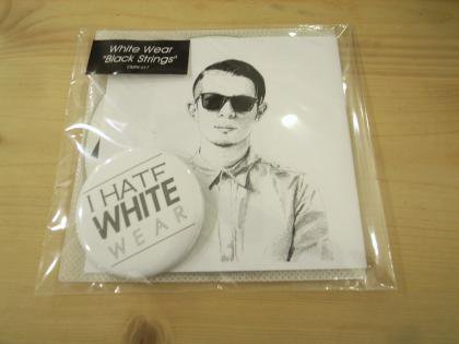 White Wear - Black Strings(CD)
