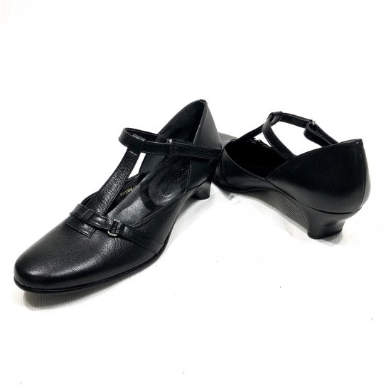 Tストラップ - 婦人靴MELFORD(メルフォード）| Made in JAPANにこだわった逸品をお届けします