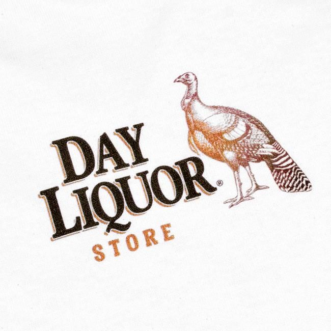 <img class='new_mark_img1' src='//img.shop-pro.jp/img/new/icons5.gif' style='border:none;display:inline;margin:0px;padding:0px;width:auto;' />DAY LIQUOR STORE TURKEY TEE / WHITE (デイリカーストアー Tシャツ)