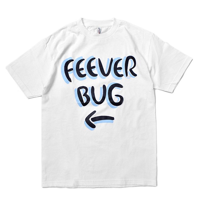 <img class='new_mark_img1' src='https://img.shop-pro.jp/img/new/icons5.gif' style='border:none;display:inline;margin:0px;padding:0px;width:auto;' />FEEVERBUG SIGNBOARD TEE / WHITE (フィバーバグ Tシャツ/半袖)