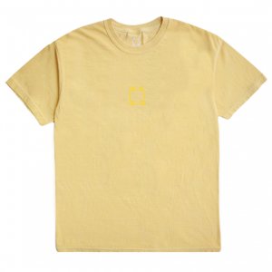 <img class='new_mark_img1' src='https://img.shop-pro.jp/img/new/icons5.gif' style='border:none;display:inline;margin:0px;padding:0px;width:auto;' />WKND LOGO TEE / MUSTARD（ウィークエンド Tシャツ）　