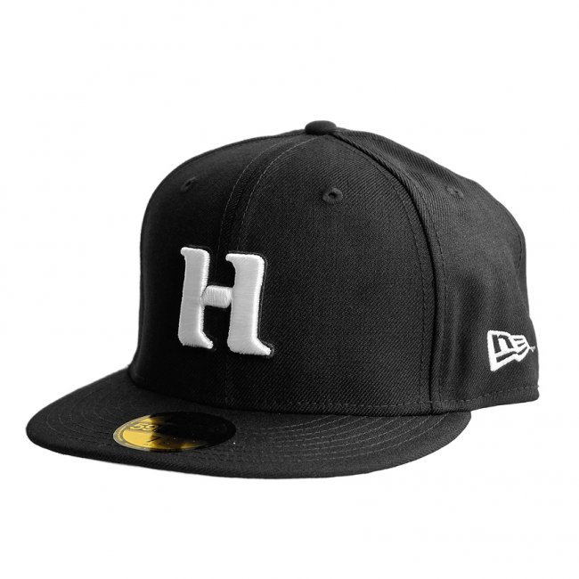 <img class='new_mark_img1' src='https://img.shop-pro.jp/img/new/icons5.gif' style='border:none;display:inline;margin:0px;padding:0px;width:auto;' />HELLRAZOR NEW WORLD 59FIFTY NEW ERA / BLACK (ヘルレイザー ニューエラ)