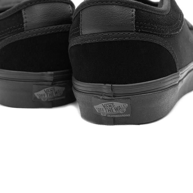 Vans chukka 2024 low pro blackout