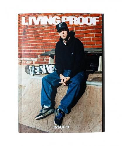<img class='new_mark_img1' src='https://img.shop-pro.jp/img/new/icons5.gif' style='border:none;display:inline;margin:0px;padding:0px;width:auto;' />LIVING PROOF MAGAZINE : ISSUE 9 (ӥ󥰥ץ롼եޥ)