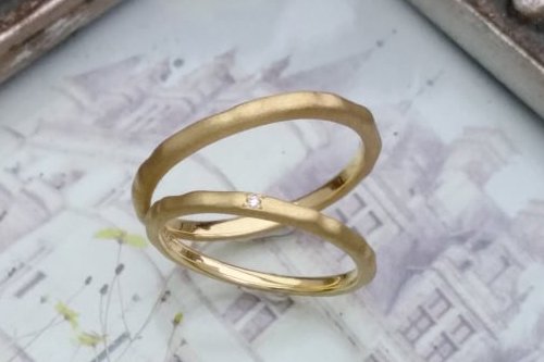 結婚指輪　K18ダイアリング　５万円台