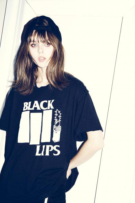 BLACK LIPS BIG T SHIRTS（BLACK） - ミリオンダラーオーケストラ 公式