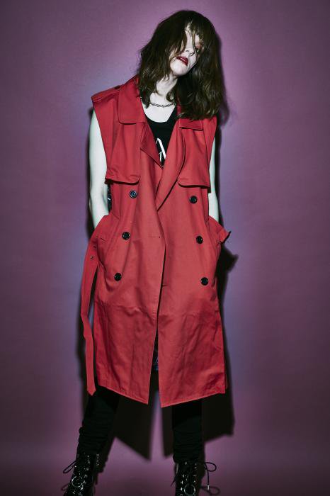 BACK SWICHING NOSLEEVE TRENCH(RED) - ミリオンダラーオーケストラ