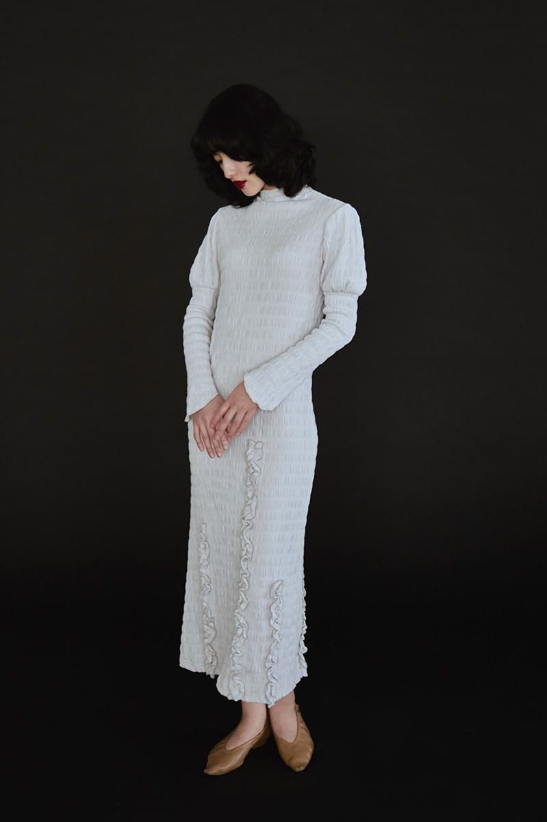 meer. シャーリングパフスリーブドレス meer. シャーリングパフスリーブドレス