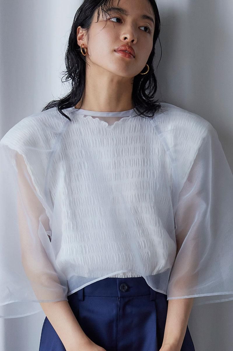 SHIRRING POWER SHOULDER TOP /WHT