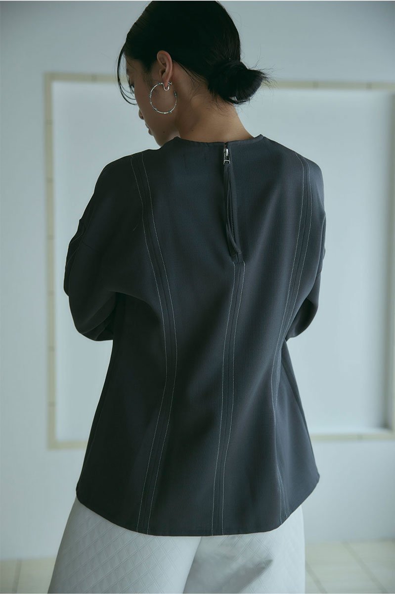 STITCH LINE TOP /CHARCOAL - MEER.