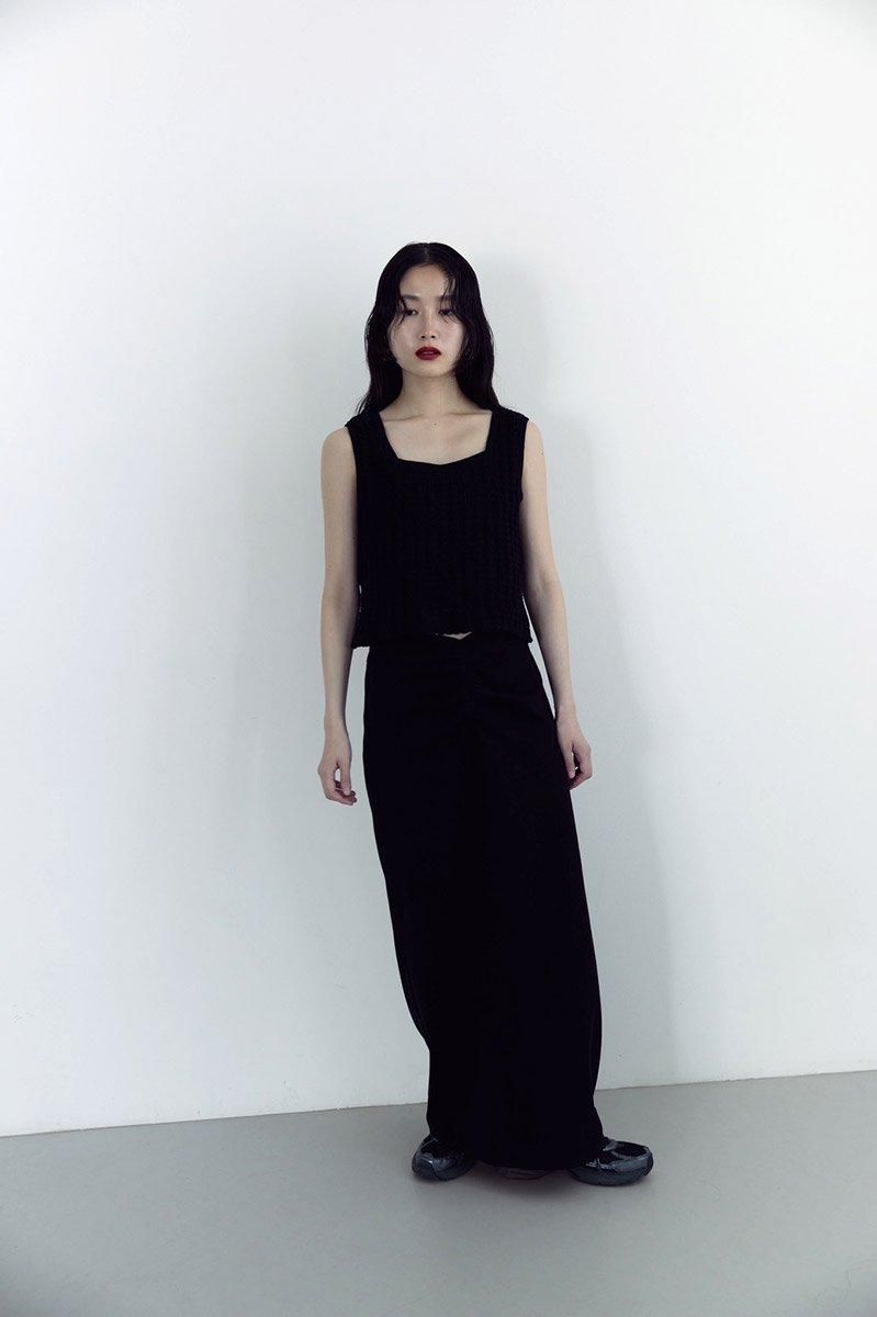 SQUARE SLEEVELESS KNIT TOP /BLK