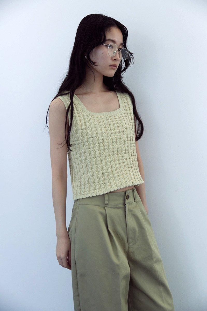 SQUARE SLEEVELESS KNIT TOP /SAND
