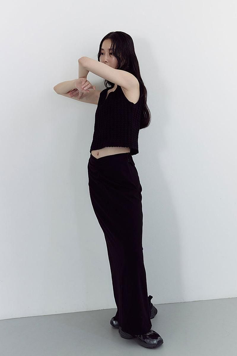 FRONT GATHER TIGHT SKIRT /BLK