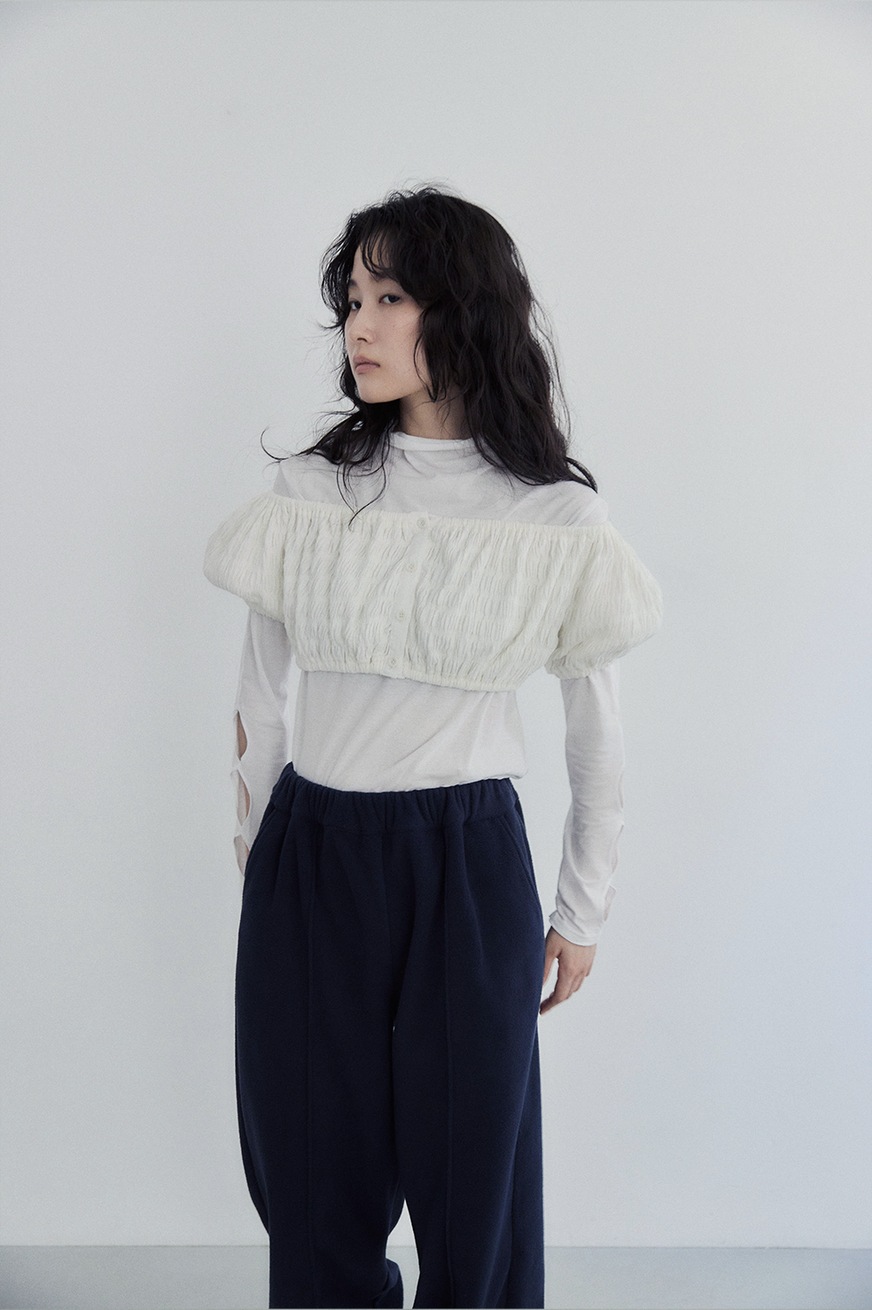 OFF SHOULDER SHIRRING TOP /WHT