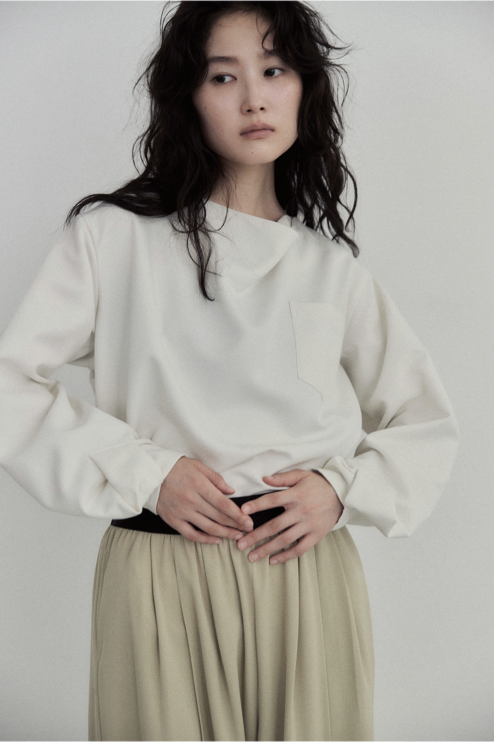 DRAPE BLOUSE /WHT