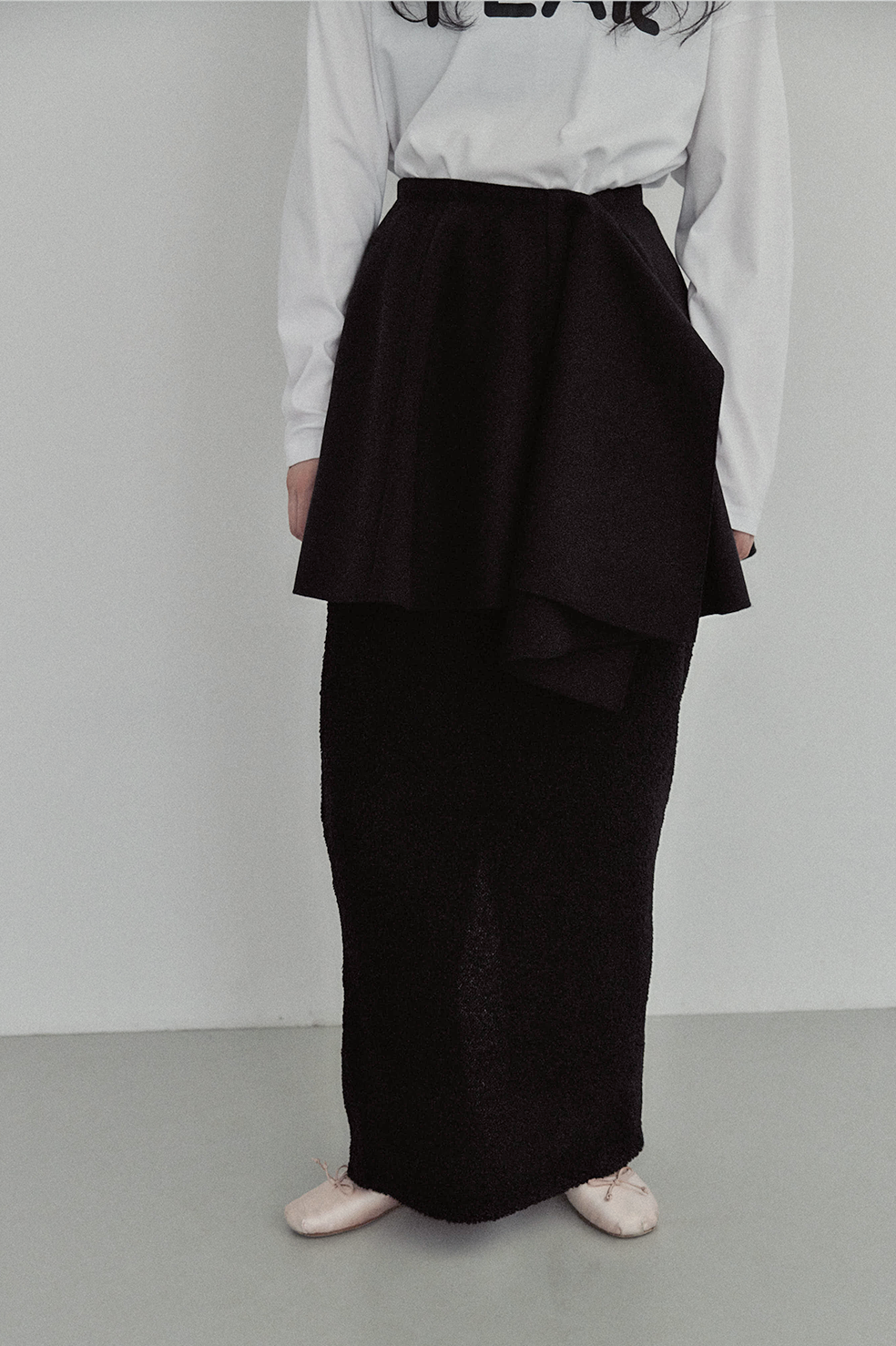 FLUFFY SKIRT /BLK