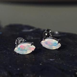 Lipatti jewelry ピアス