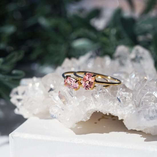 ピンクトルマリン6mmのオーバルファセット爪留めリング・縦横可 ～蓮の花