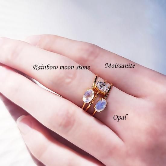 モアサナイト6mmのオーバルファセット爪留めリング・縦横可 ～天狼