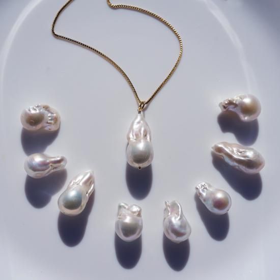 大粒バロック淡水真珠のサージカルステンレス60cmスライドネックレス