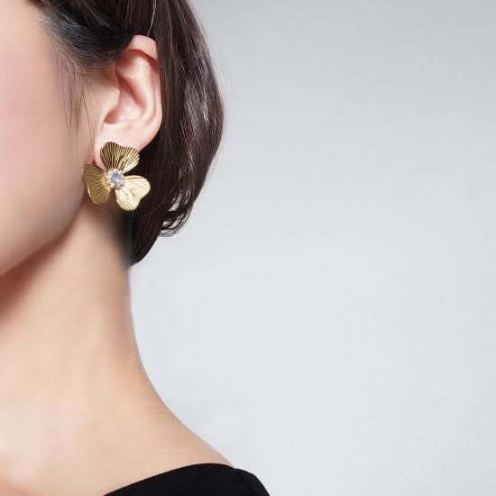 花形イヤリング オパールと真珠によるカトレアの花・イヤリング・シルバー有