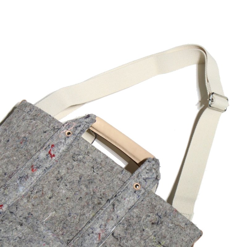 Recycled felt bag small (qn-rb-rbs Mix Gray / Natural) Hender Scheme -  A.I.R.AGE ONLINE STORE for MENS