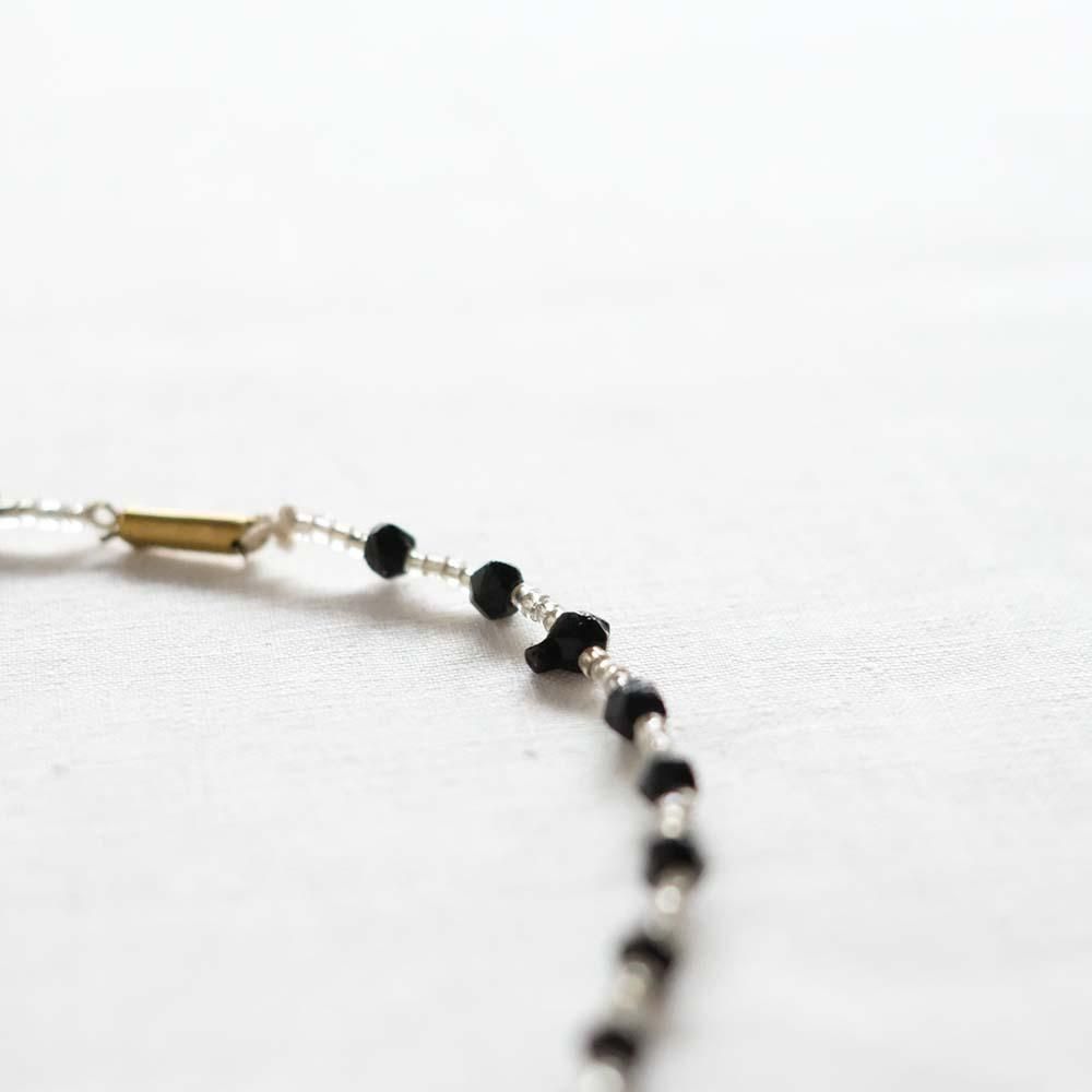 中国アンティークビーズ 2205】ANTIQUE金赤ホワイトハーツ中小粒ビーズ一連（Φ4.0mm