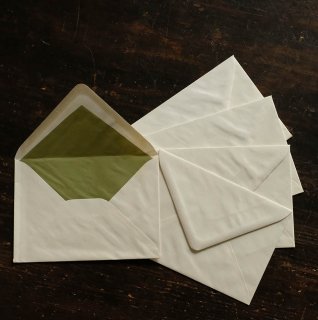 ドイツの二重封筒（白×モスグリーン）