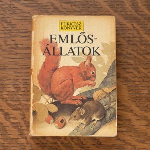 ポケット図鑑『EMLOS-ALLATOK』／ハンガリー