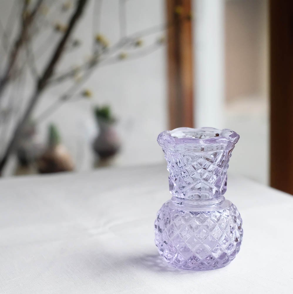 プレスガラスの花瓶（透明紫）／チェコ - チャルカお買いものサイト