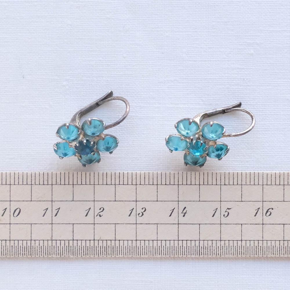 ヴィンテージピアス／水色の花 - チャルカお買いものサイト