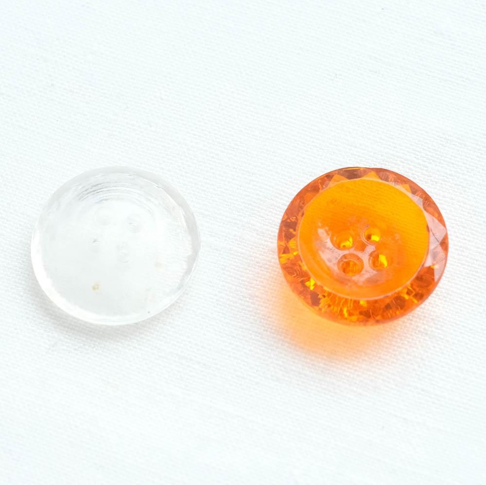 THE BUTTON QUEEN バラ模様 ガラスボタン 8個セット THE BUTTON QUEEN バラ模様 ガラスボタン 8個セット