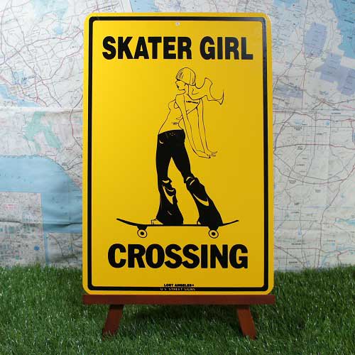 ブリキ看板】Skateboard／スケボー Skater Girl Crossing - -輸入