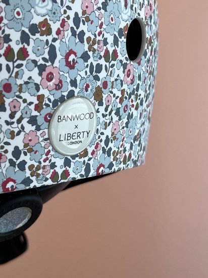 BANWOOD×LIBERTY バンウッド×リバティ コラボ限定品 キッズヘルメット ベッツィ柄