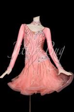 ラテンドレス 070