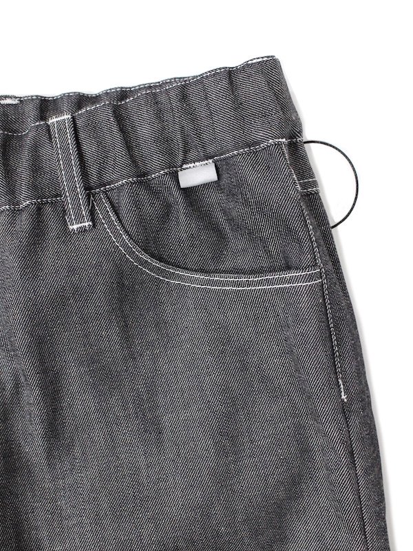 ドローコードで調節可能JUVENILE HALL ROLLCALL  BDG DNM TROUSERS